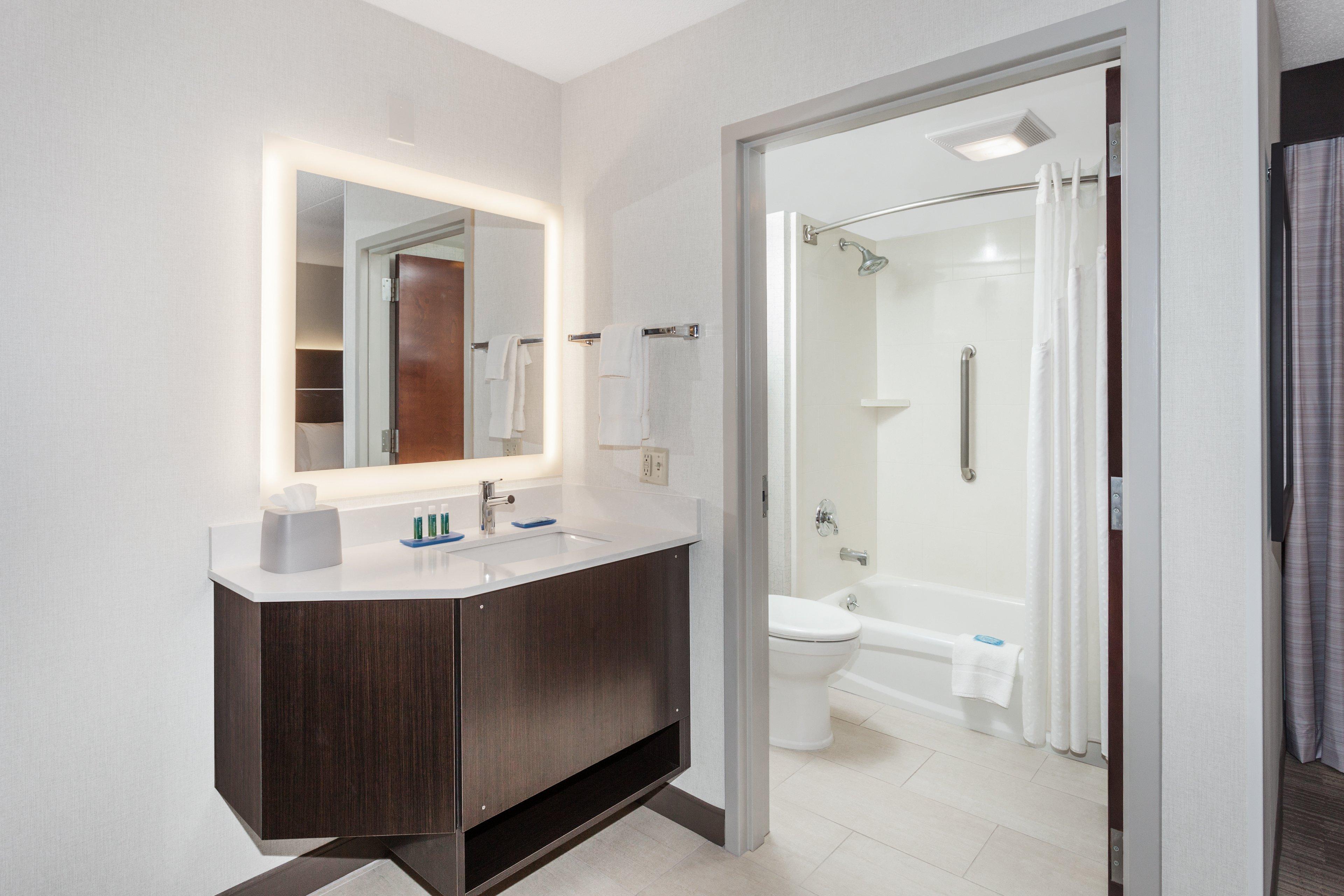 Holiday Inn Express South Portland By Ihg Exterior photo